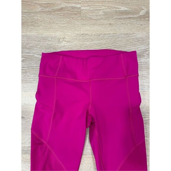 Athleta Capri Leggings Women's Medium Purple Mesh Powerfully Invigorate‎ Stretch - Picture 4 of 8